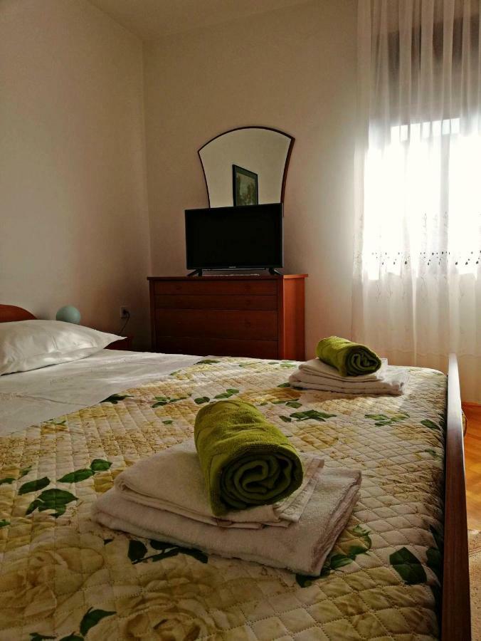 Apartmani Anda Трогир Екстериор снимка