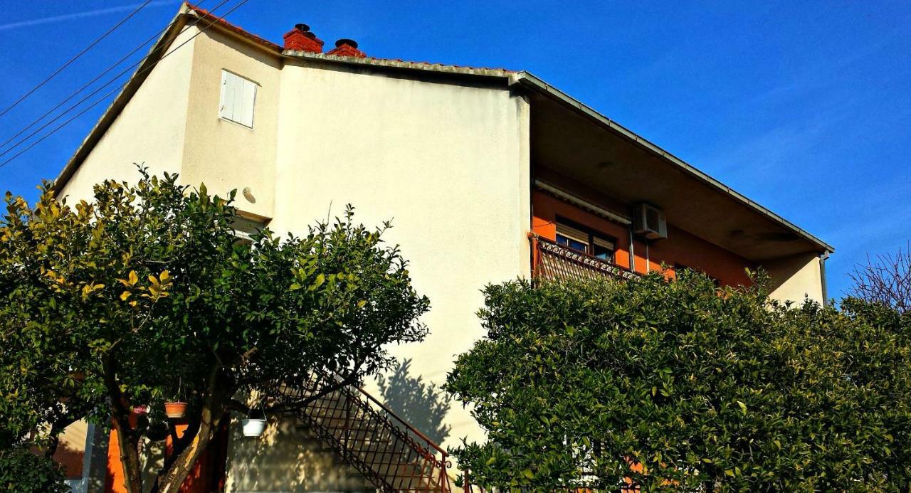 Apartmani Anda Трогир Екстериор снимка
