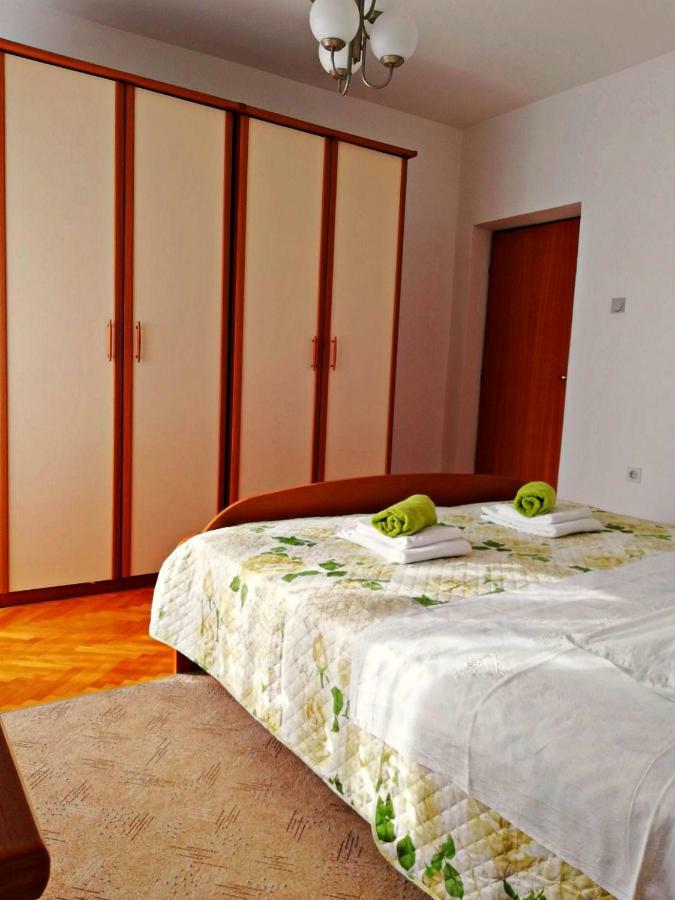 Apartmani Anda Трогир Екстериор снимка